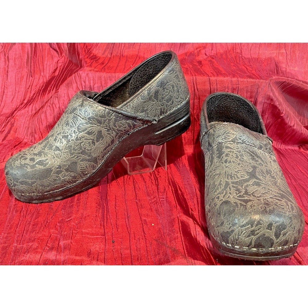 Womens Sanita Black Metallic Floral Clogs Mules Shoes sz 41 (US 9)